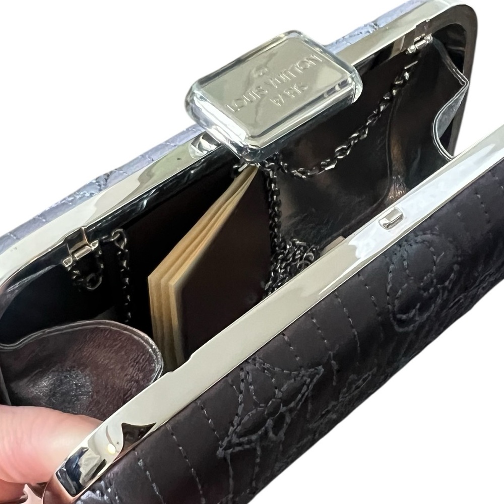 Limited edition Louis Vuitton Purple Gray Evening Clutch with chain strap - Picture 7 of 16